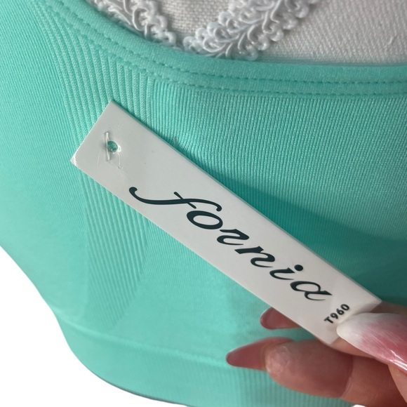 Fornia Racerback Bra Top Green - Picture 5 of 5